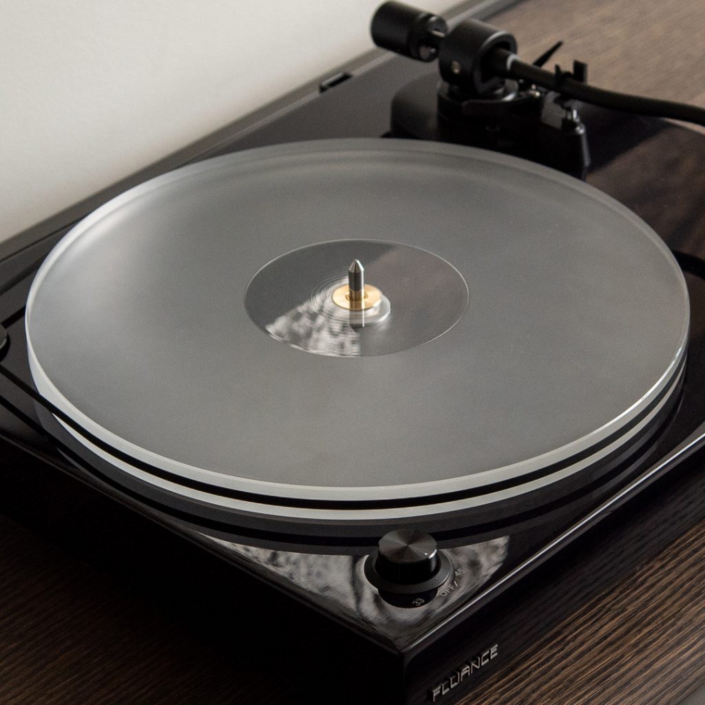 ultimate guide to turntables